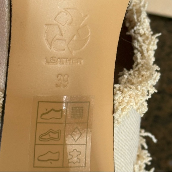 NEW - ALL BLACK Brand - Cute Cream Mules w/ Chunky Heel & Frayed Edges - Sz 9 - Picture 7 of 13